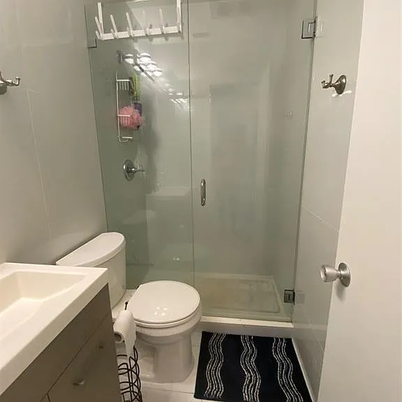 2100 NE 38th St #216 — Photo 5