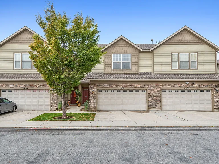 13494 S Leaf Wing Ln — Photo 1