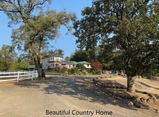 1999 Crowfoot Rd, Eagle Point, OR 97524