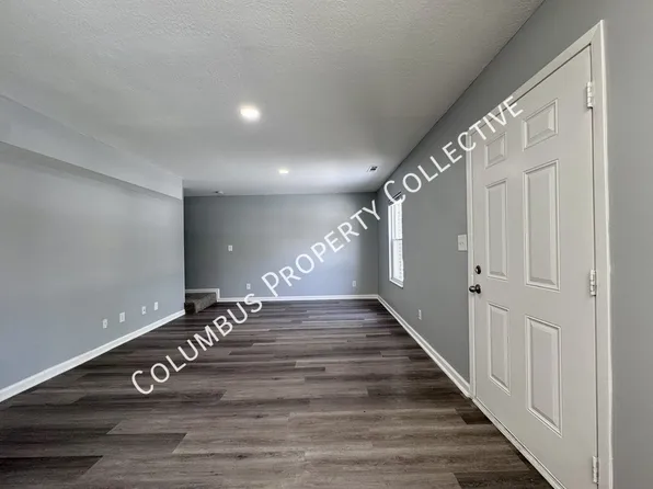 3265 E Mound St, Columbus, OH 43227