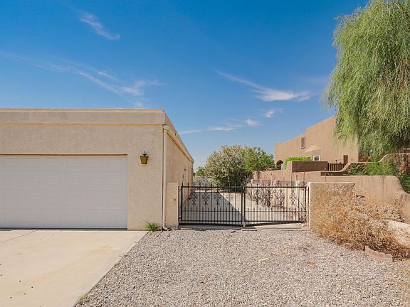 4th image of 2211 Chip Dr