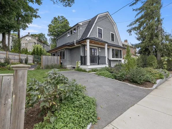 579 Centre St, Newton, MA 02458