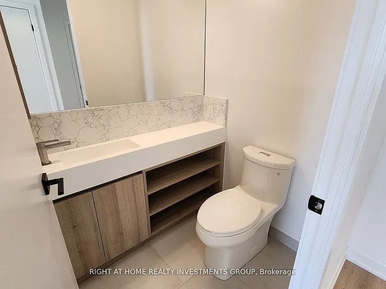 319 Jarvis St #LPH02 — Photo 23