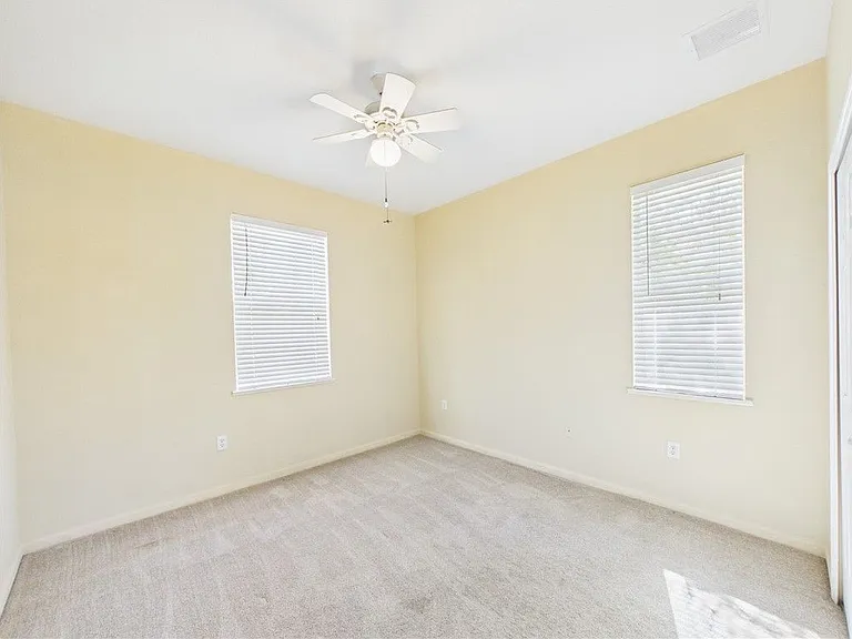 462 Lloyd St — Photo 22