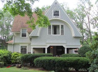 38 Wootton Rd, Essex Fells, NJ 07021