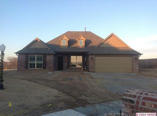 10502 E 142nd St, Collinsville, OK 74021