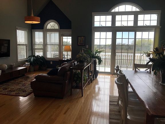 Living/Dining Room & Kitchen