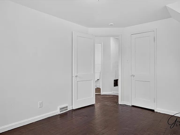 18474 Kelly Rd — Photo 16