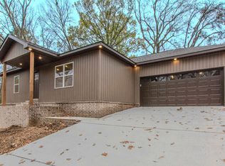 130 Joy St, Bauxite, AR 72011