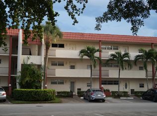 9820 S Hollybrook Lake Dr APT 205, Pembroke Pines, FL 33025