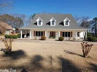 25 Club Manor Dr, Maumelle, AR 72113