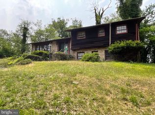1701 Highwood Pl SE, Washington, DC