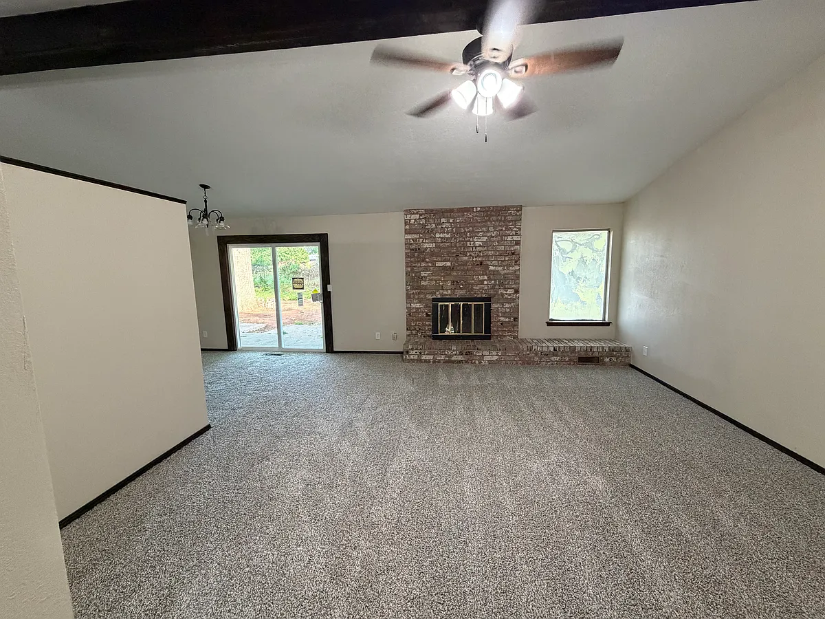 Building Photo - 917 N Sunnybrook Ct