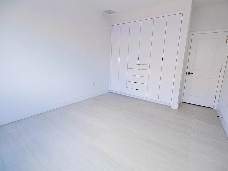 3189 SW 23rd Ter #3189 — Photo 40