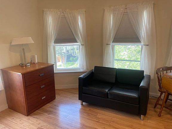 2nd image of 187 Loomis St #3