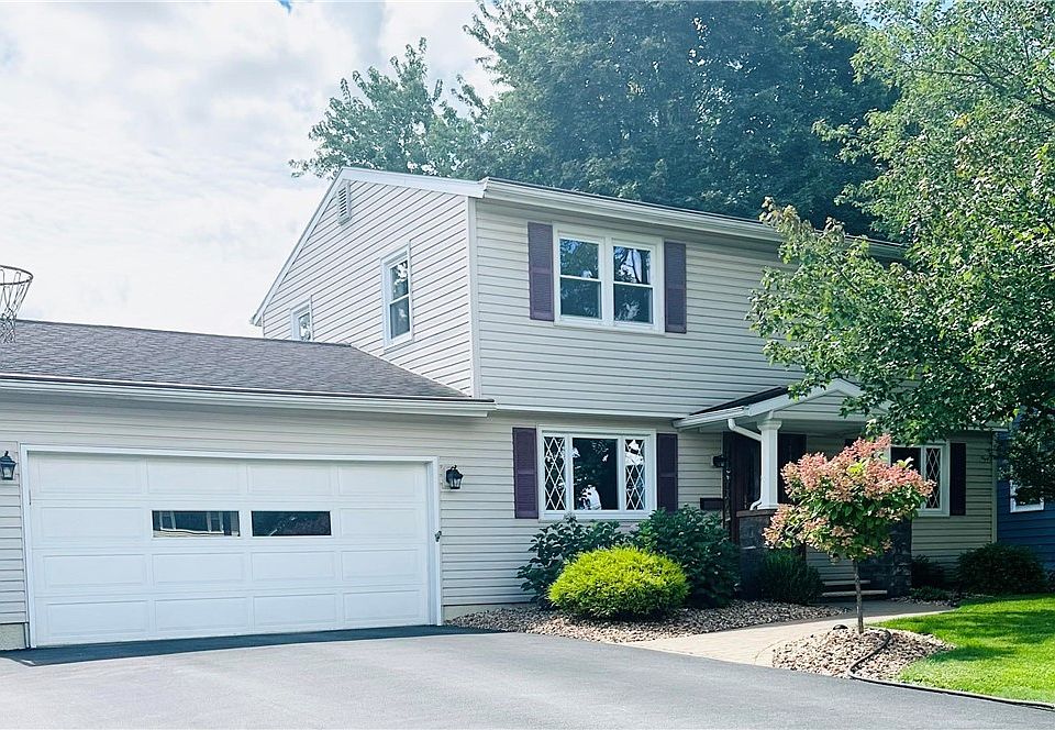 1st image of 404 Kimberly Dr E
