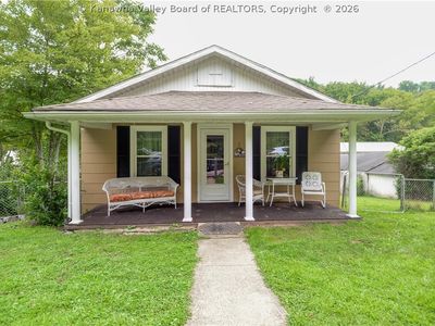 647 Austin Dr, Saint Albans, WV, 25177