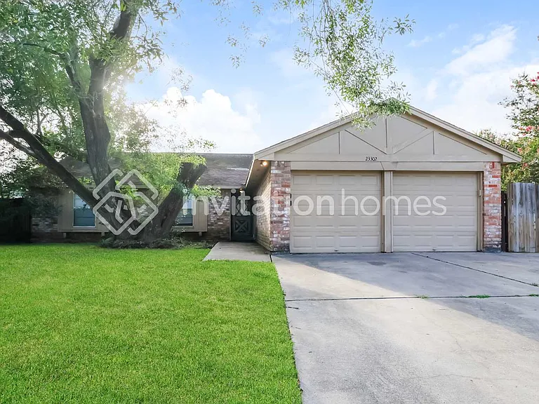 23302 Upper Falls Ct — Photo 1