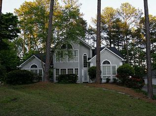 848 Pine Ridge Bnd, Stone Mountain, GA 30087
