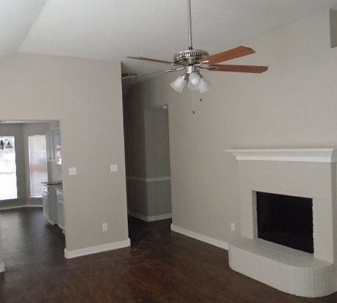 2nd image of 2718 Sunset Dr