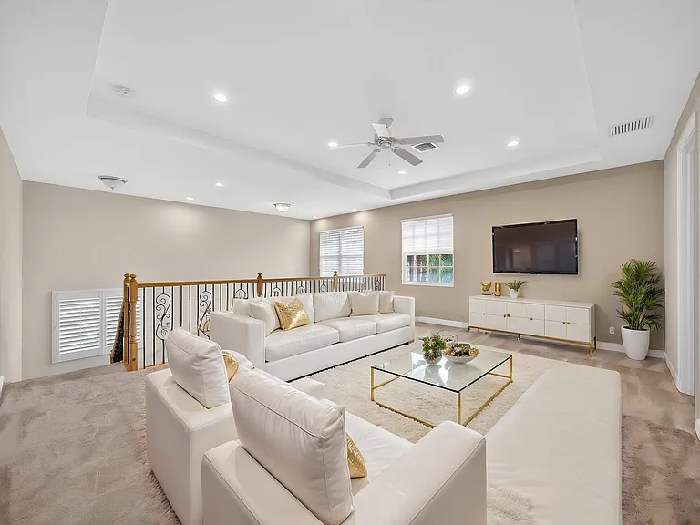 12054 Aviles Circle Palm — Photo 22