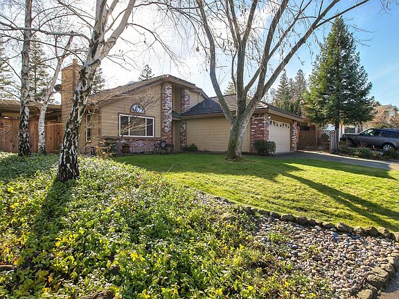 2nd image of 1413 Long Creek Way
