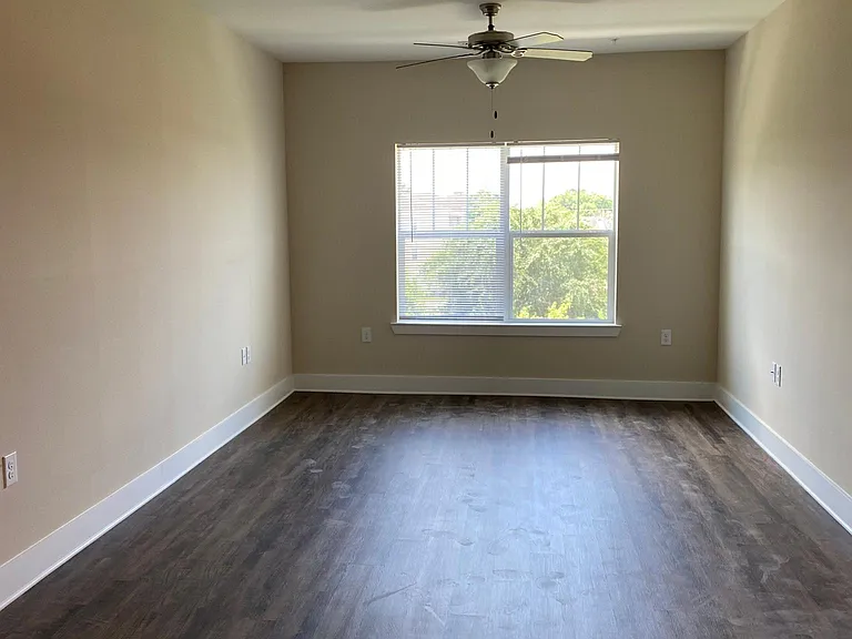2200 McFarland Rd — Photo 4