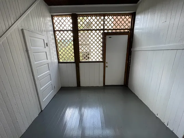 1637 Quarrier St — Photo 18