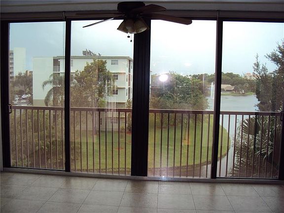 4th image of 2238 N Cypress Bend Dr APT 402