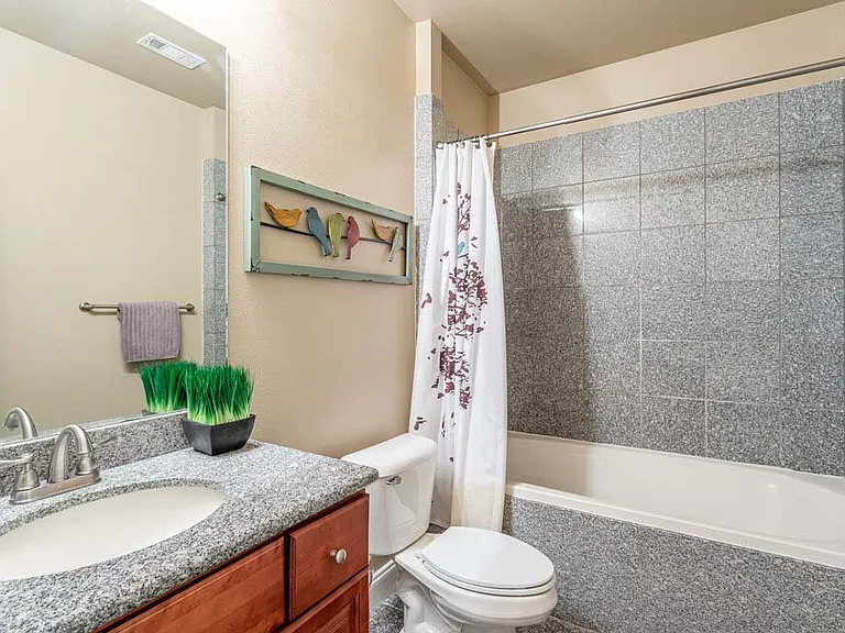 The Versailles Apartment Homes — Photo 16