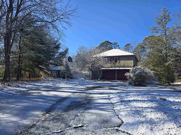 5th image of 81 Holly Glen Ln