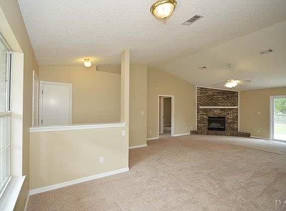 3rd image of 3989 Deerwood Cir