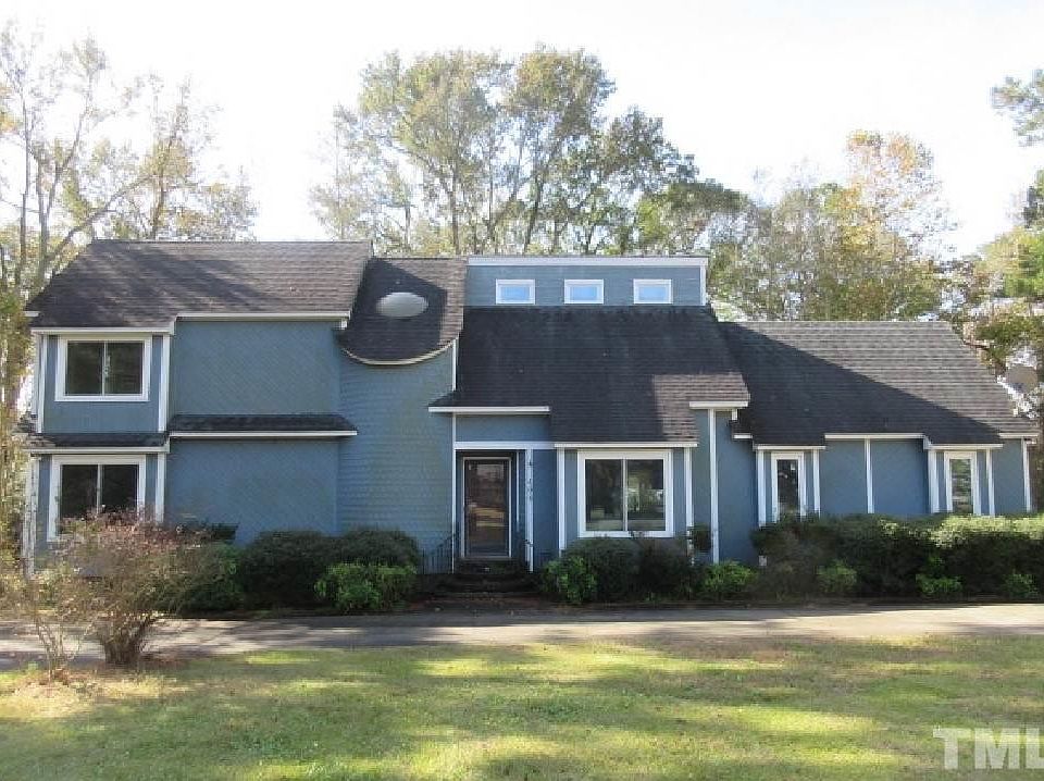 1st image of 404 Bayleaf Dr