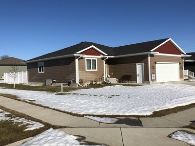 1404 Augustine Dr, Yankton, SD, 57078
