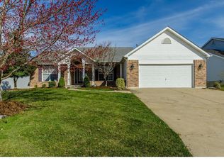 7242 Westfield Woods Dr, Dardenne Prairie, MO 63368