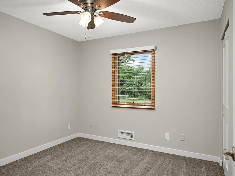 1349 Easter Ln — Photo 26