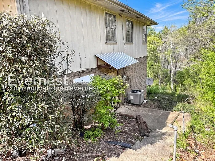 1841 Dana Ln — Photo 17