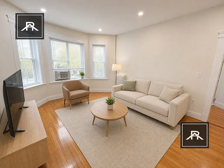 215 Harvard Ave #7 — Photo 3