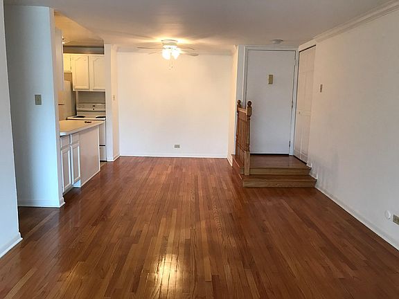 3rd image of 2524 Crystal Ct APT 112