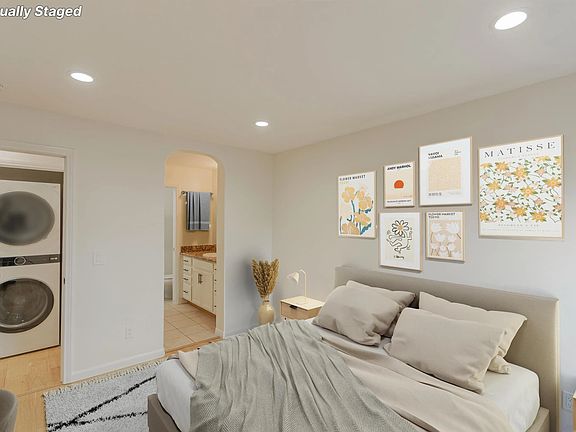 4th image of 5252 Balboa Arms Dr Unit 108
