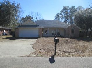 8501 Clamshell Ave, Ocean Springs, MS 39564
