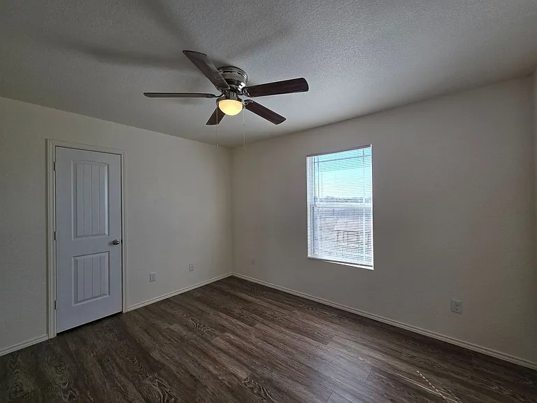 5108 Screaming Eagle Cir — Photo 19