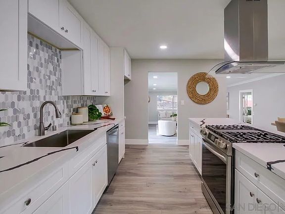 5th image of 6209 Stanley Dr