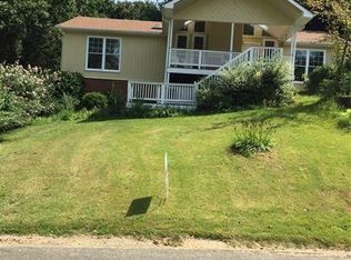 108 Williamsburg Ln, Woodstock, GA 30189