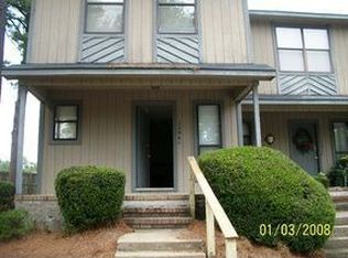 1296 N Forest Dr, Fayetteville, NC 28303