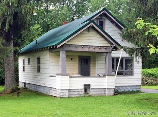 8464 Old River Rd, Marcy, NY 13403