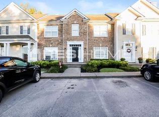 107 Newport Meadows Cir, Thompsons Station, TN 37179