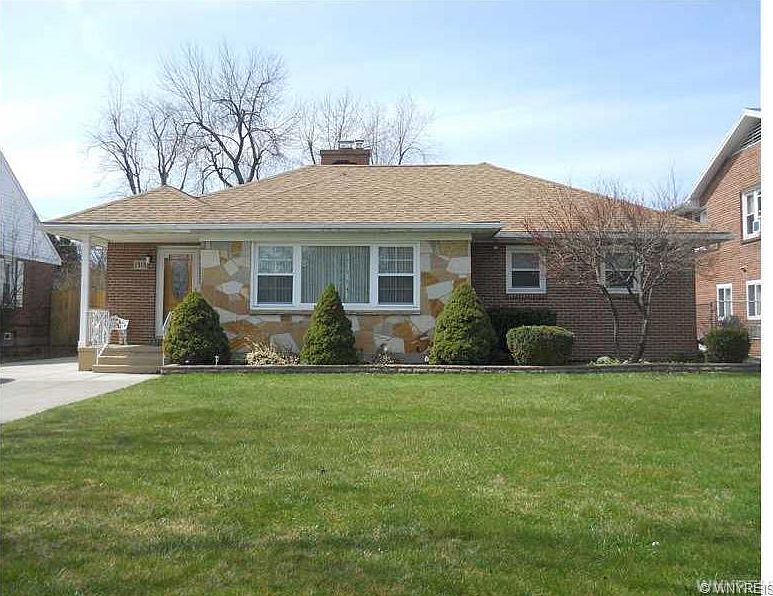 1st image of 1318 Colvin Blvd