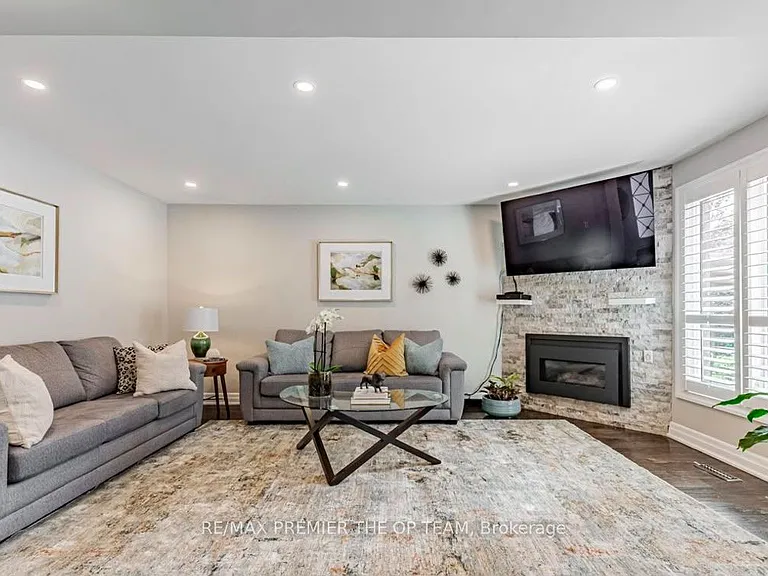 1 Hill Farm Rd — Photo 5