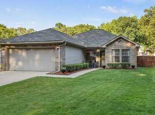 3009 Sharon Rd, Benton, AR 72019